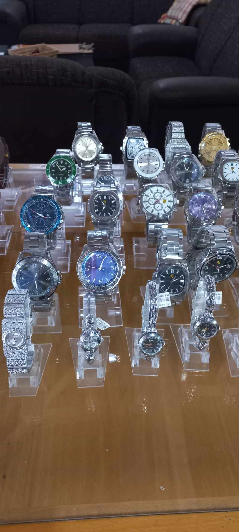 Quantity Jewellery and Watches thumbnail 7