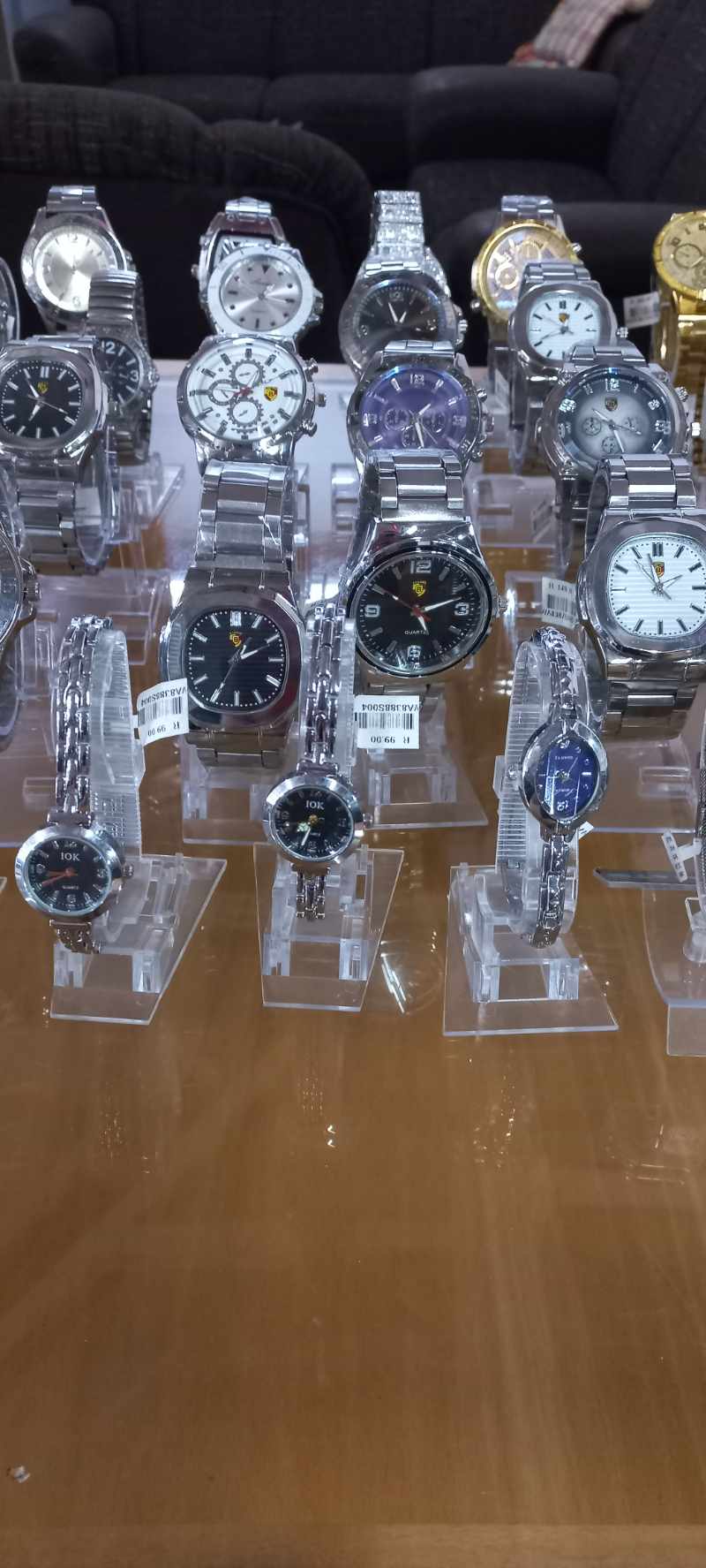 Quantity Jewellery and Watches thumbnail 12