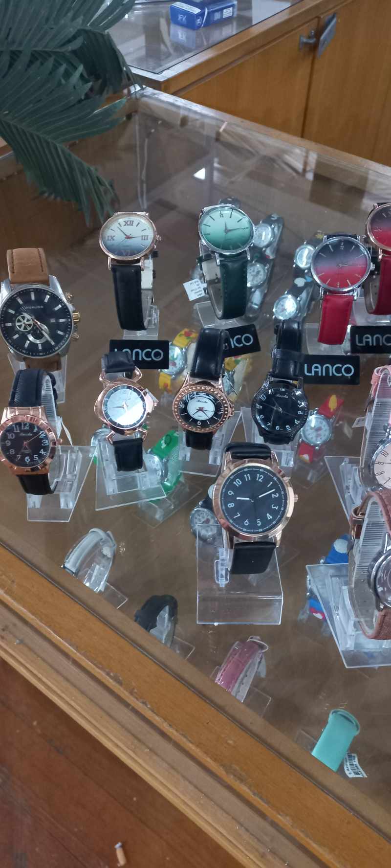 Quantity Jewellery and Watches thumbnail 14