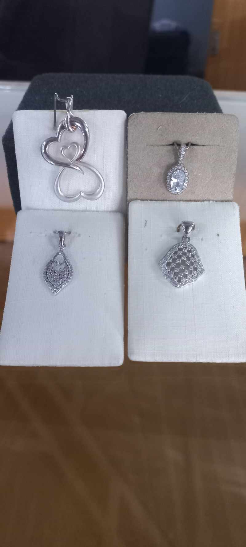 Quantity Jewellery and Watches thumbnail 32