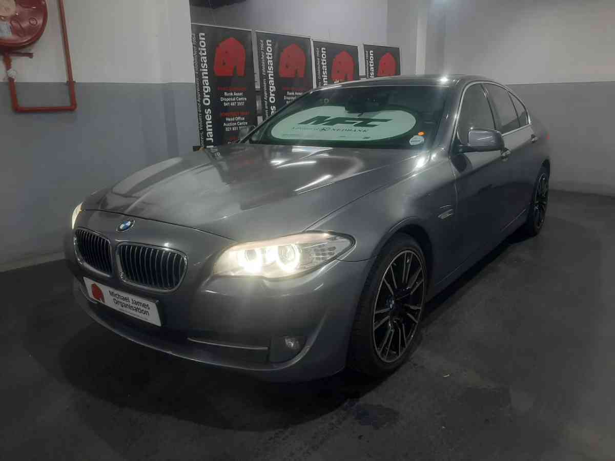 2011 BMW 520D A/T EXLUSIVE (F10)