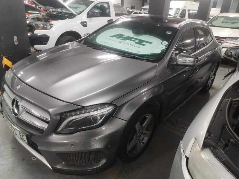 2015 MERCEDES-BENZ GLA 200 CDI A/T thumbnail 5