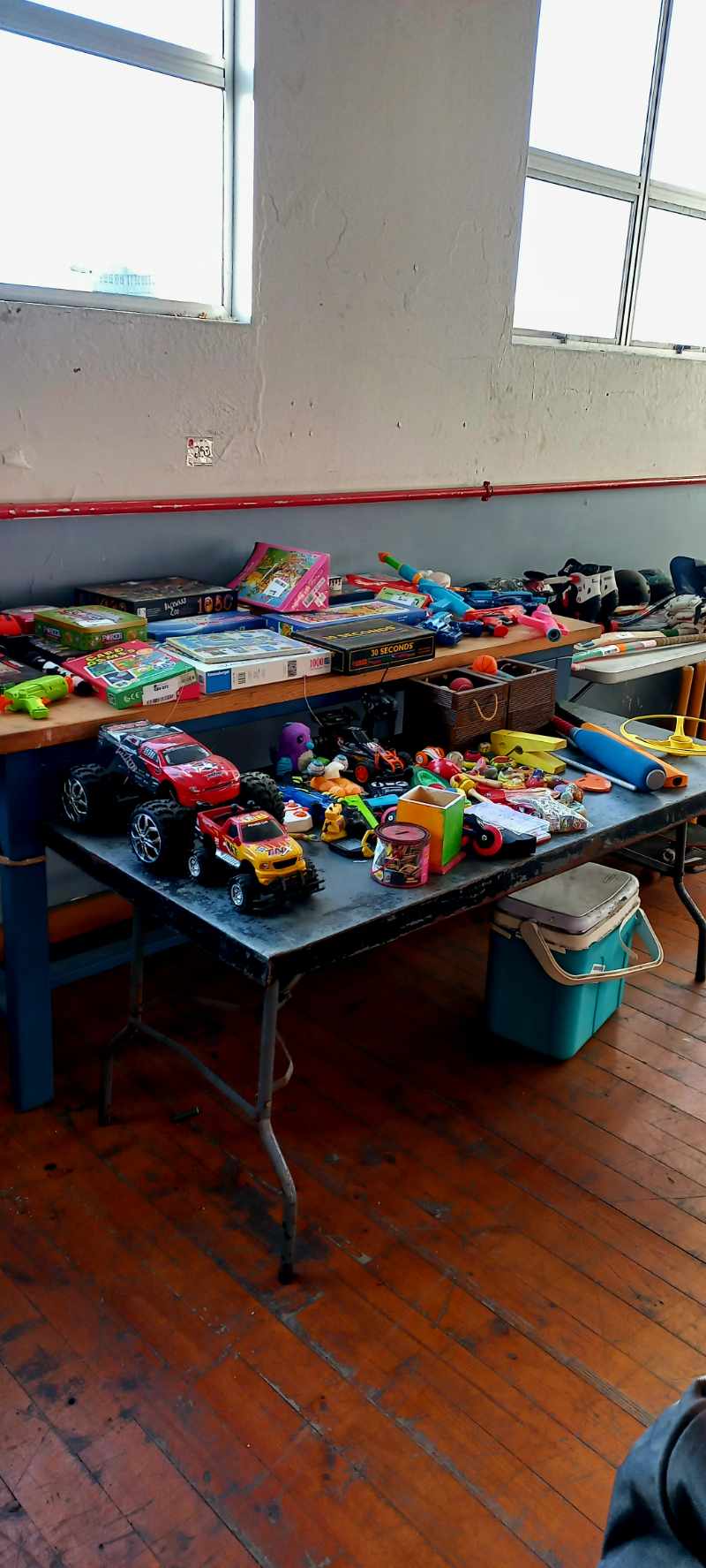 Various Household Furniture, Appliances, Tools etc thumbnail 60