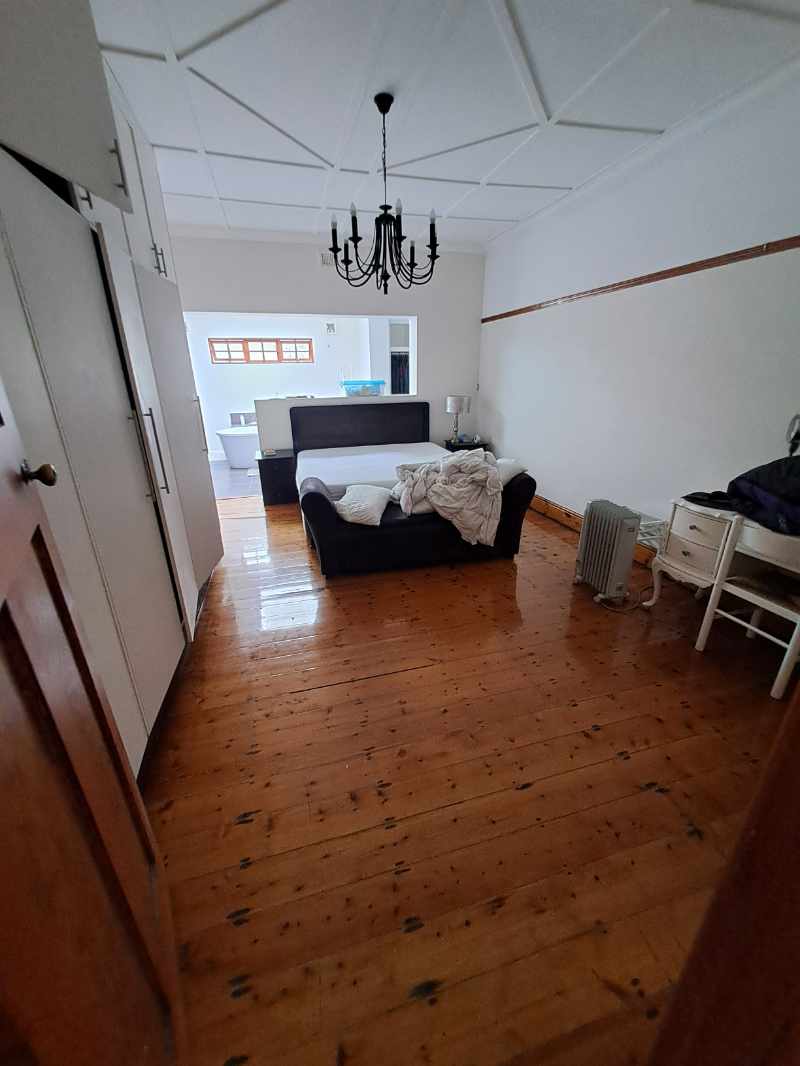 Modern Property thumbnail 4