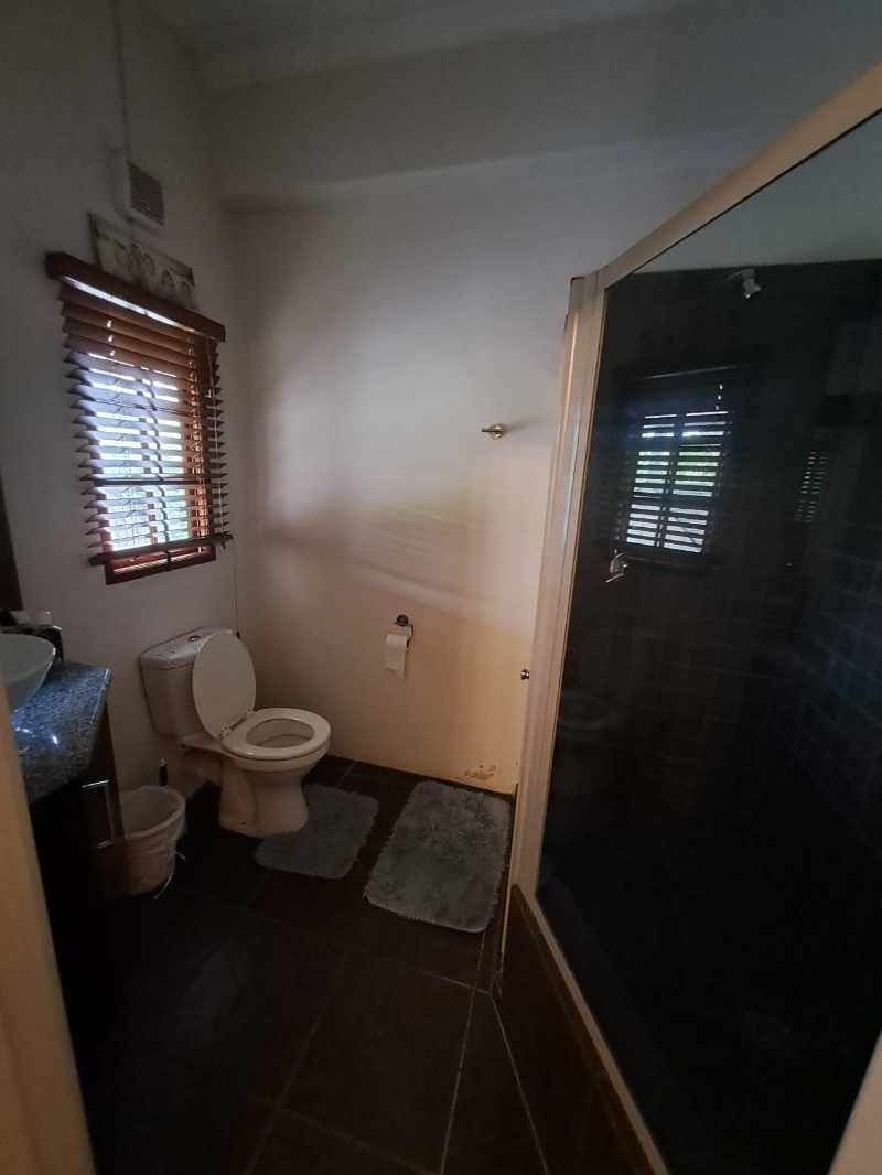 Modern Property thumbnail 16