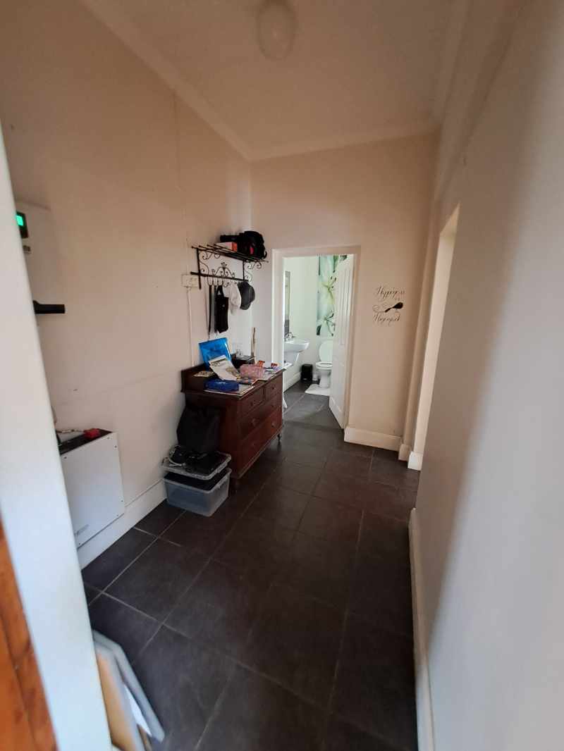 Modern Property thumbnail 20