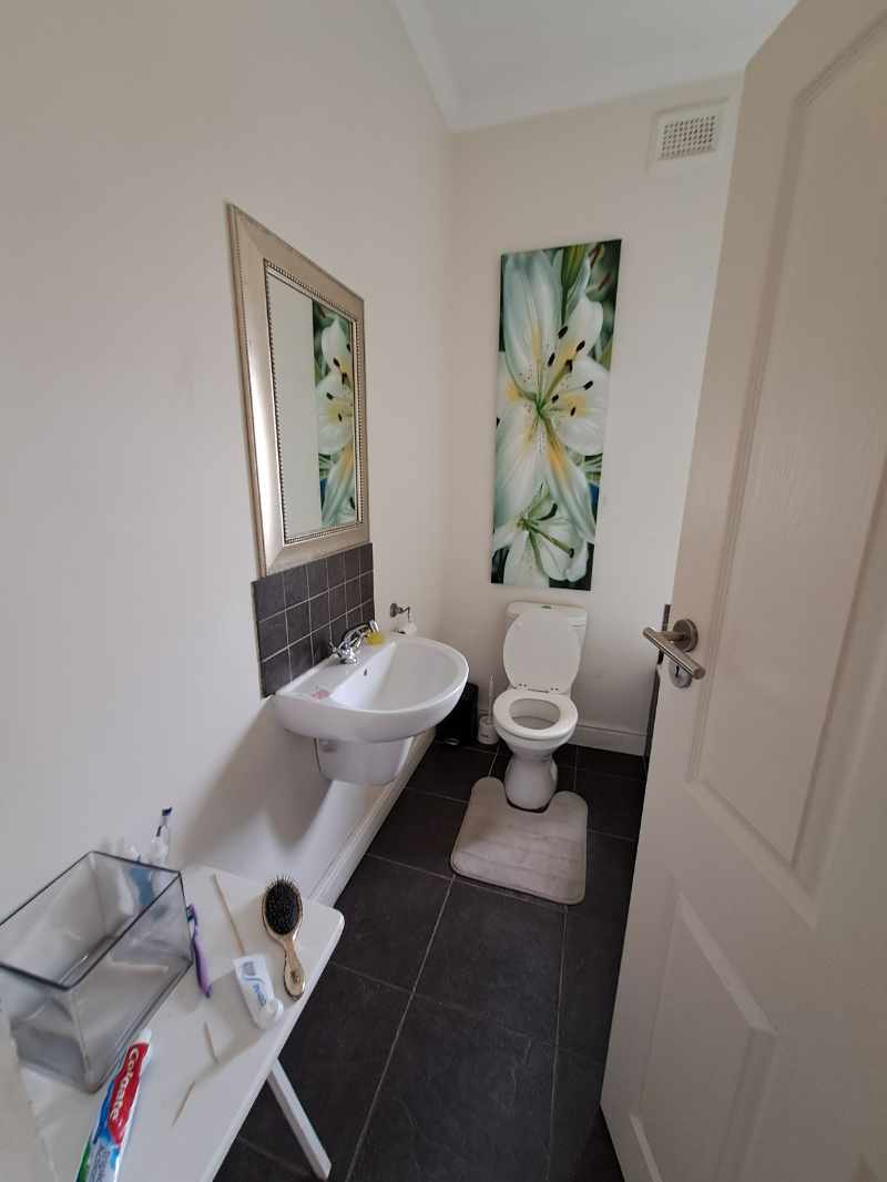 Modern Property thumbnail 22