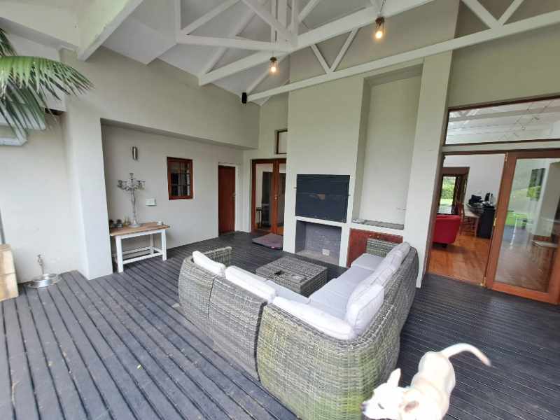 Modern Property thumbnail 34