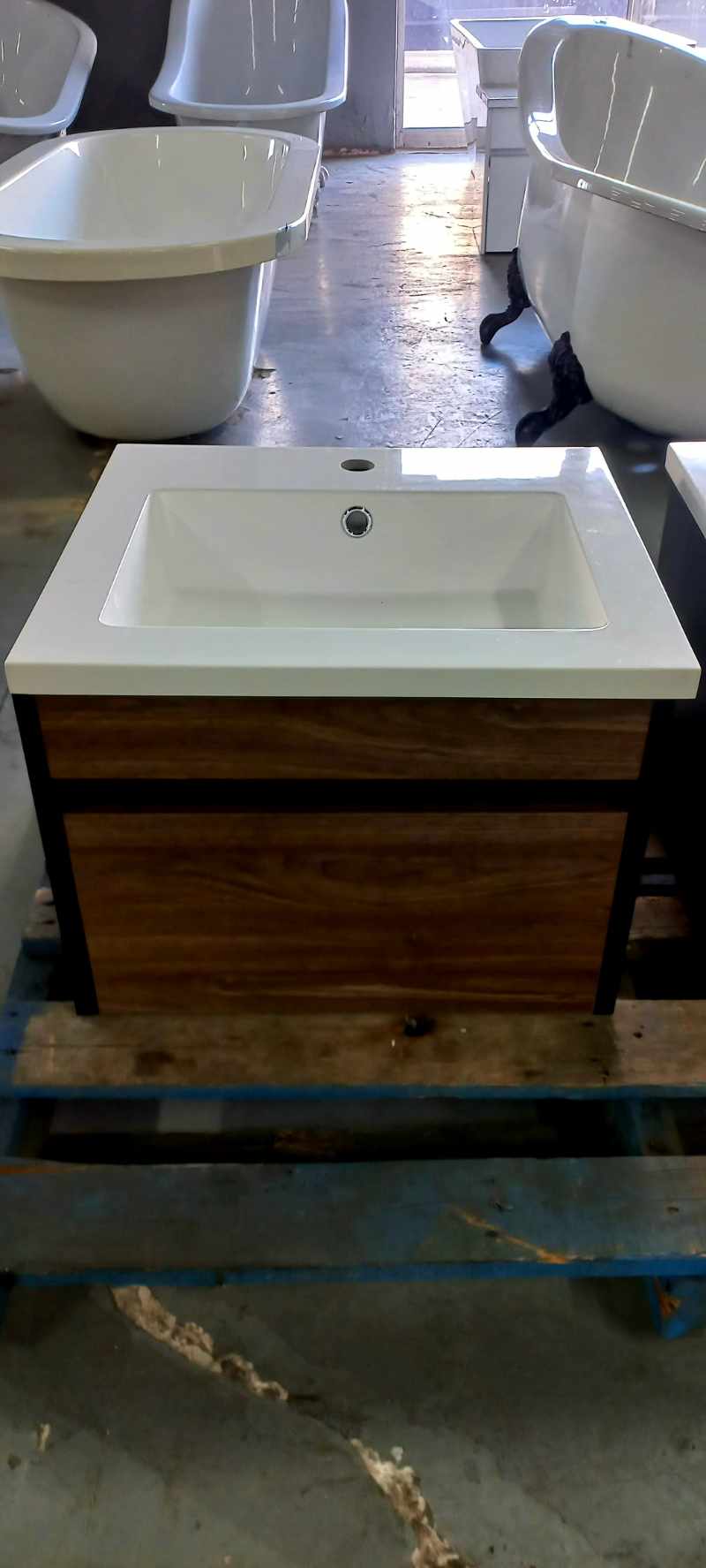 Baths, Sinks, PVC piping, Basins, Cisterns, Saws and More thumbnail 9