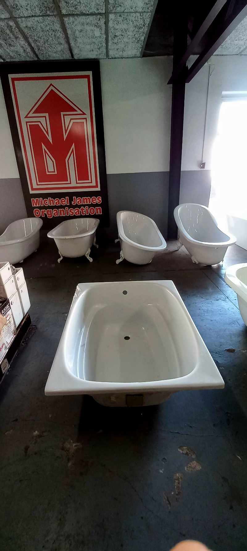 Baths, Sinks, PVC piping, Basins, Cisterns, Saws and More thumbnail 12