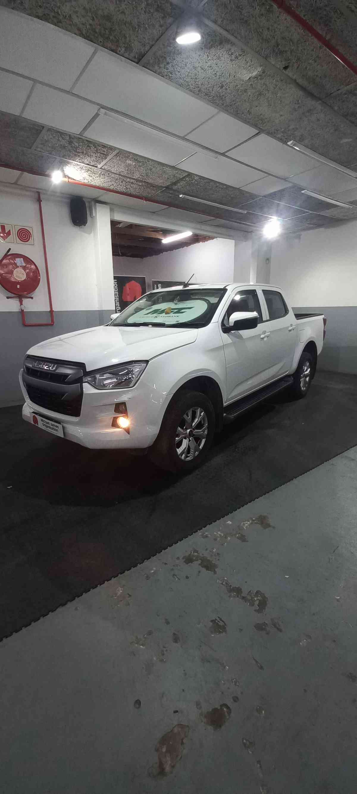 2023 ISUZU D-MAX 1.9 Ddi HR LS A/T D/C P/U