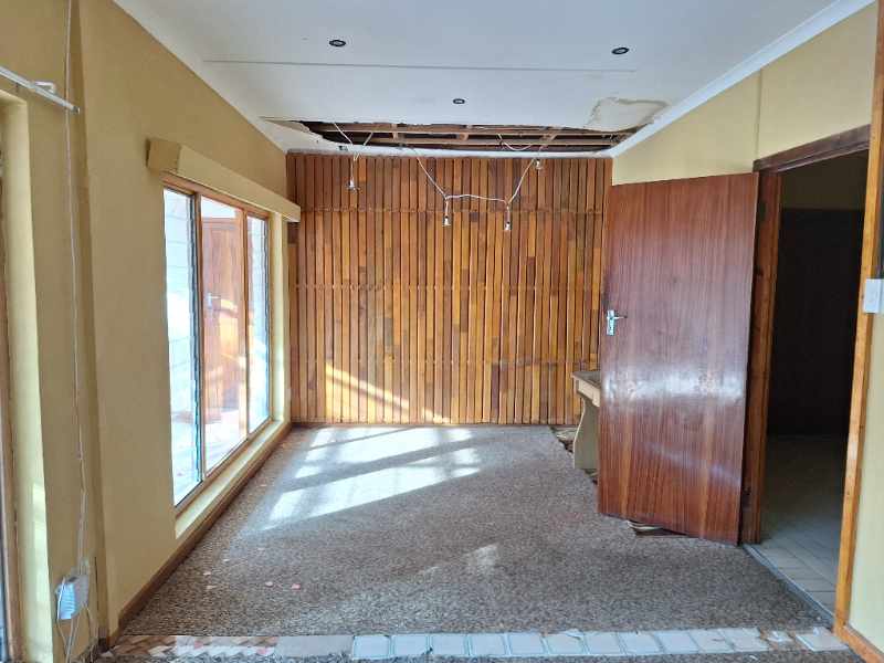 Residential Property thumbnail 19