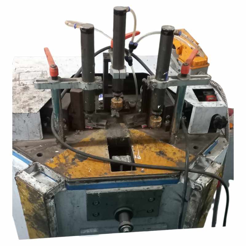 ALUMINUM CORNER CRIMPING MACHINE thumbnail 2