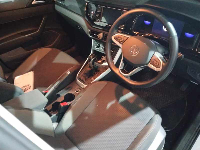 2023 VOLKSWAGEN POLO TSI LIFE DSG thumbnail 6