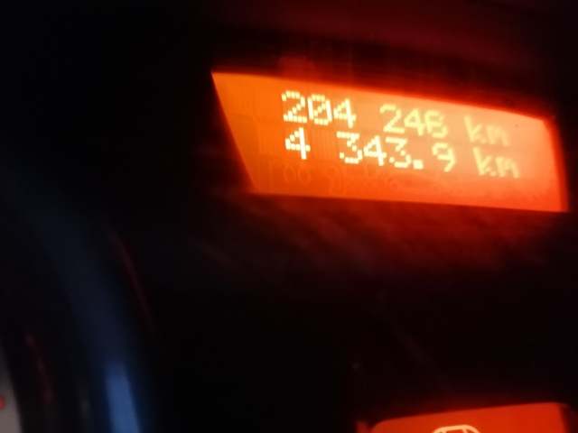2012 Renault Clio III 2.0 Sport thumbnail 8