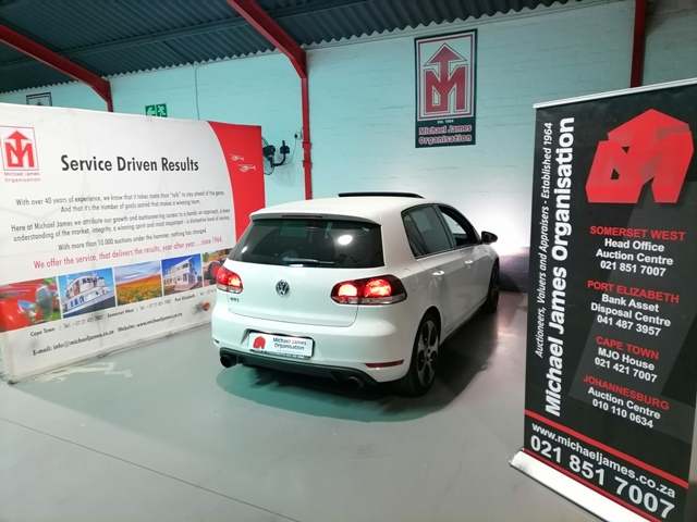 2012 Volkswagen Golf VI GTi 2.0 DSG thumbnail 5