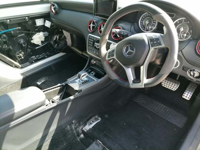 2014 Mercedes Benz A45 AMG Auto thumbnail 4