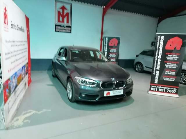 2017 BMW 120i Auto thumbnail 3