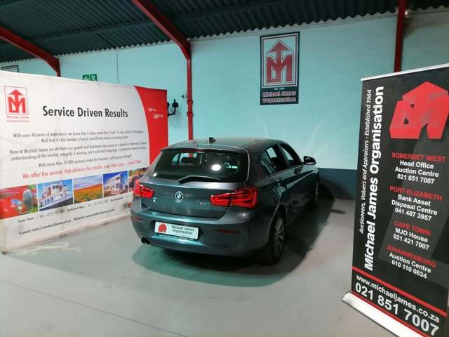 2017 BMW 120i Auto thumbnail 5