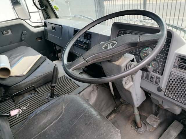 2013 Tata 1513 EX2 Closed Body Truck thumbnail 5