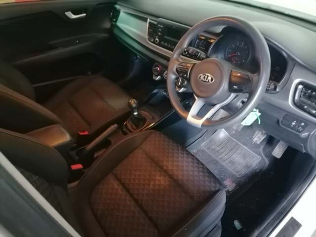2017 Kia Rio 1.2 thumbnail 7