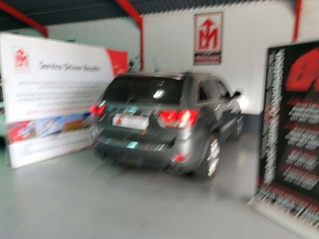 2012 Jeep Grand Cherokee 3.0L V6 Auto thumbnail 5