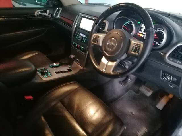 2012 Jeep Grand Cherokee 3.0L V6 Auto thumbnail 7