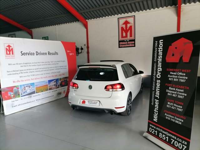 2011 Volkswagen Golf VI GTi 2.0 DSG thumbnail 5