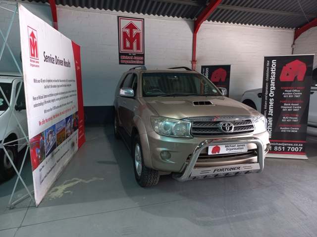 2009 Toyota Fortuner 3.0D thumbnail 3