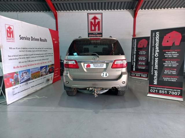 2009 Toyota Fortuner 3.0D thumbnail 4