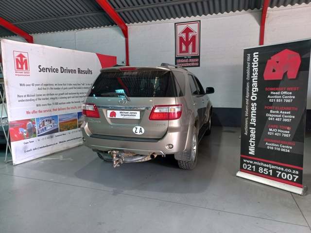 2009 Toyota Fortuner 3.0D thumbnail 5