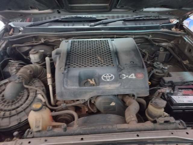 2009 Toyota Fortuner 3.0D thumbnail 9