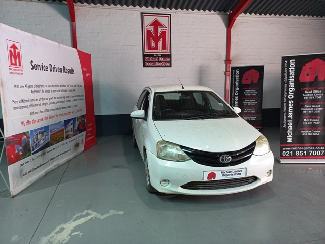 2015 Toyota Etios 1.5 thumbnail 3