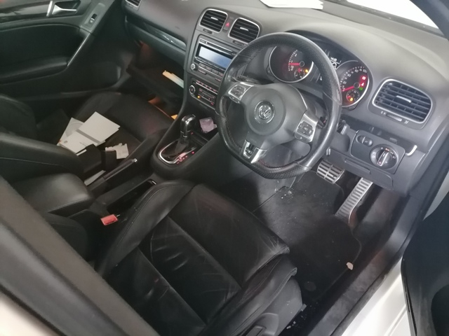 2011 VW Golf VI GTI 2.0 thumbnail 7