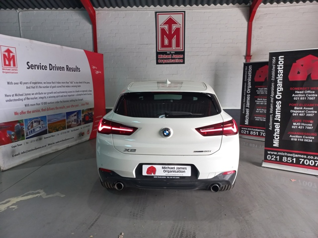 2022 BMW X2 sDrive20i A/T thumbnail 4