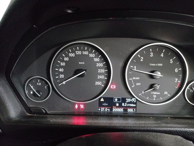 2013 BMW 320i thumbnail 8