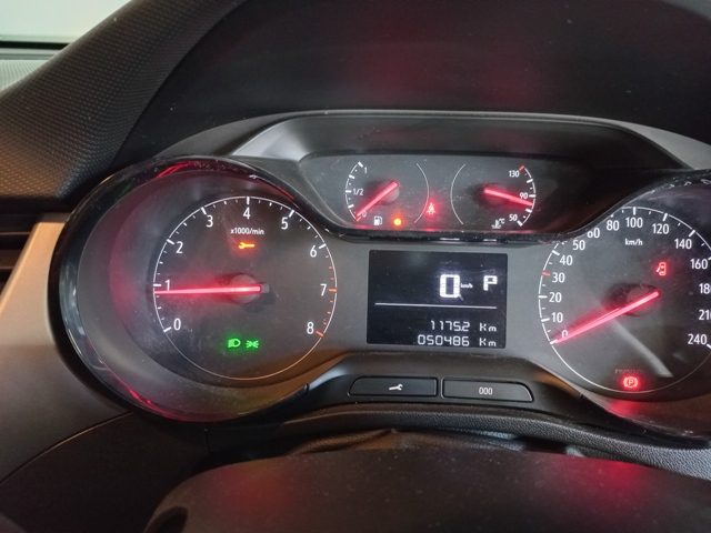 2019 Opel Crossland X 1.2T A/T thumbnail 8