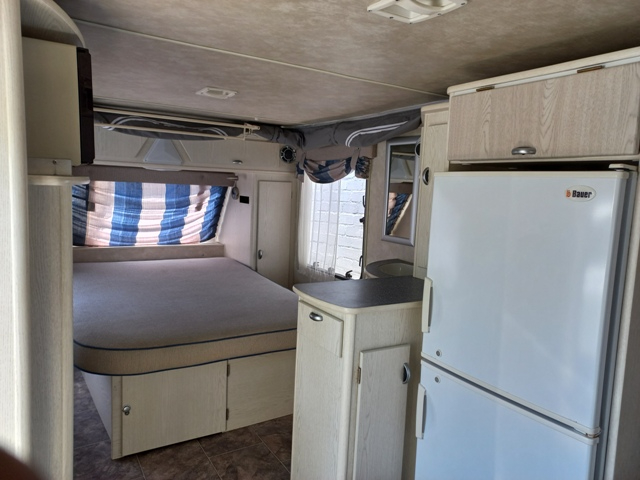 Swing Caravan thumbnail 2