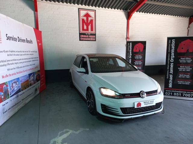 2013 Vw Golf VII GTI 2.0 DSG thumbnail 3