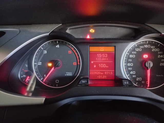 2012 Audi A4 2.0 TDI thumbnail 8