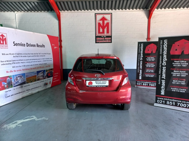 2013 Toyota Yaris 1.0 thumbnail 4