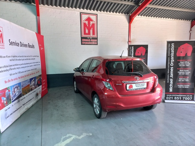 2013 Toyota Yaris 1.0 thumbnail 6