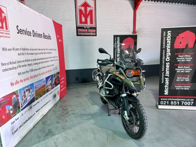 2015 BMW R1200 GS thumbnail 3