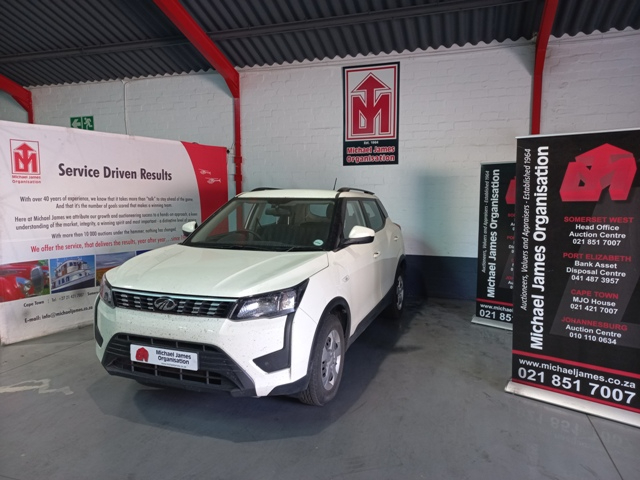 2020 Mahindra XUV300 1.2T thumbnail 2