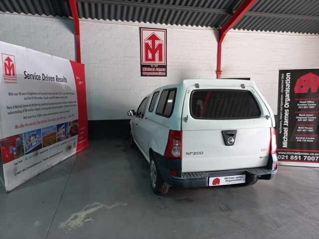 2015 Nissan NP200 1.6 P/U S/C thumbnail 6