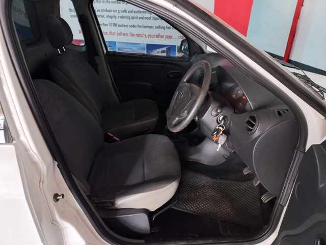 2015 Nissan NP200 1.6 P/U S/C thumbnail 7