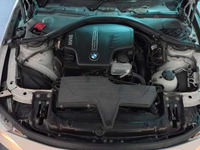2013 BMW 320i A/T thumbnail 8