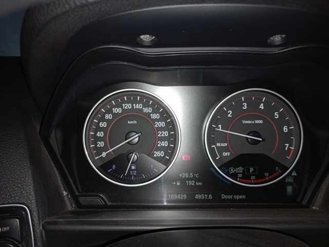2015 BMW 118i Sport A/T thumbnail 8