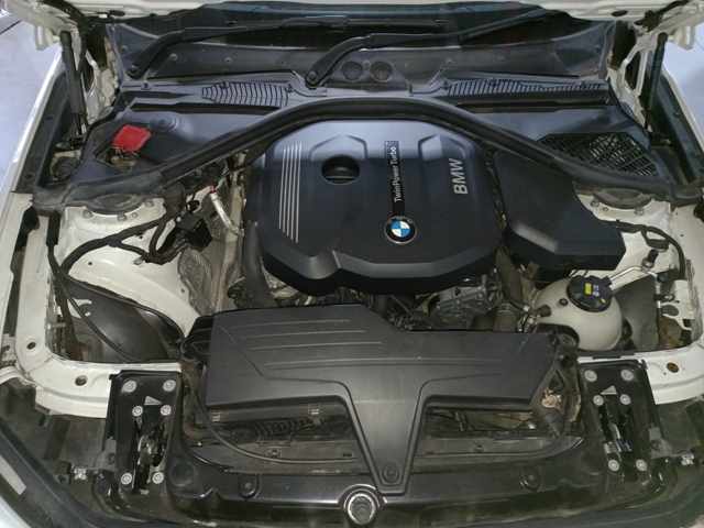 2015 BMW 118i Sport A/T thumbnail 9