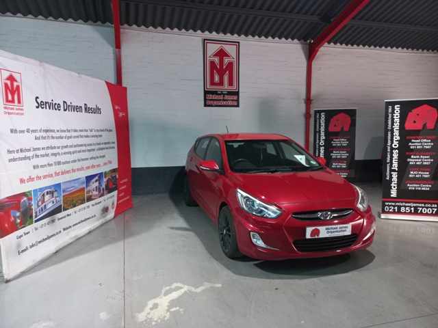 2016 Hyundai Accent 1.6 thumbnail 3